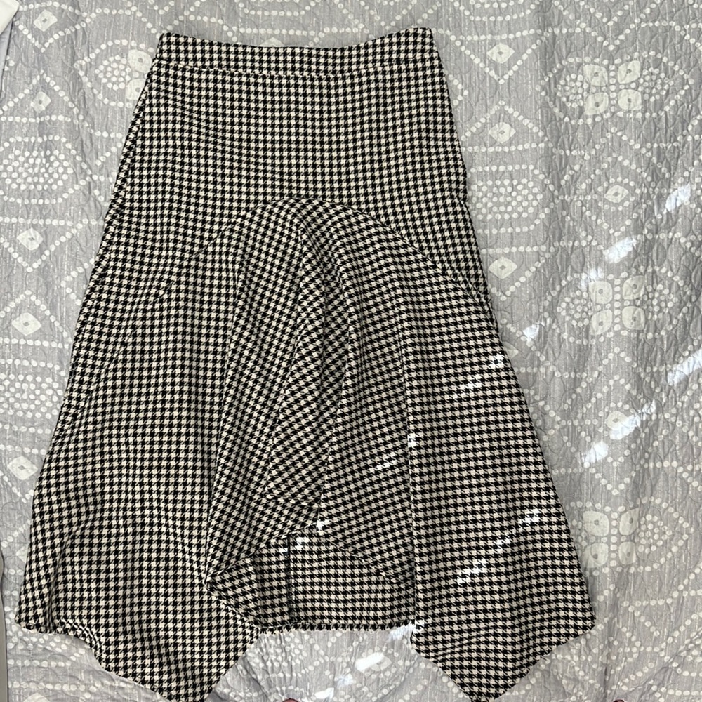 Women skirt